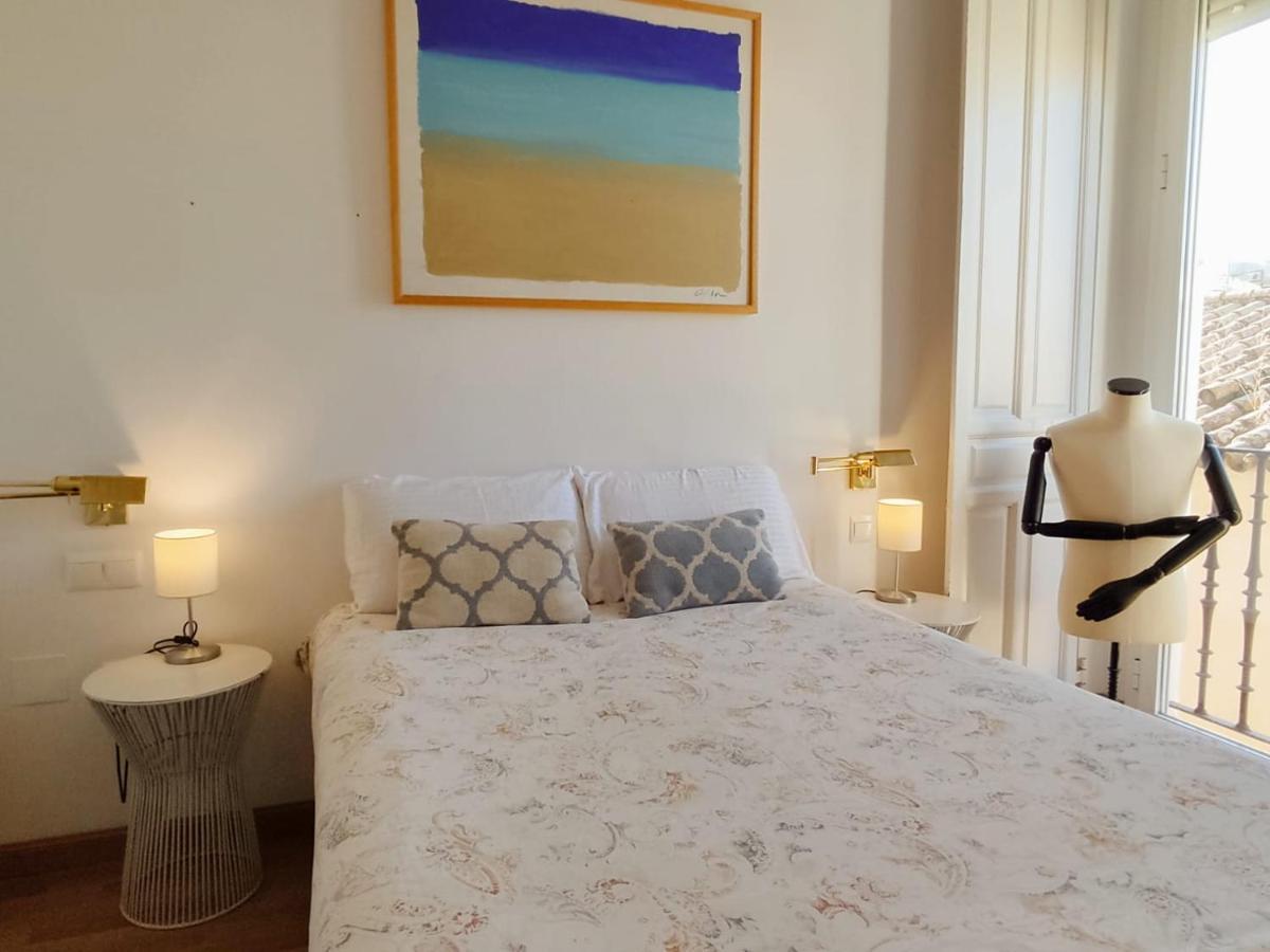 Homeyseville- Lovely Apartment In Seville City Center, Parking Optional Экстерьер фото