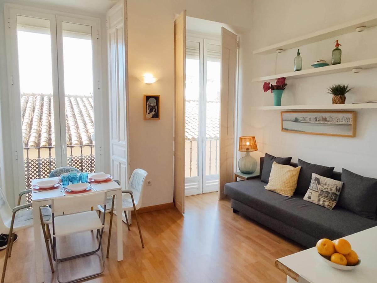 Homeyseville- Lovely Apartment In Seville City Center, Parking Optional Экстерьер фото