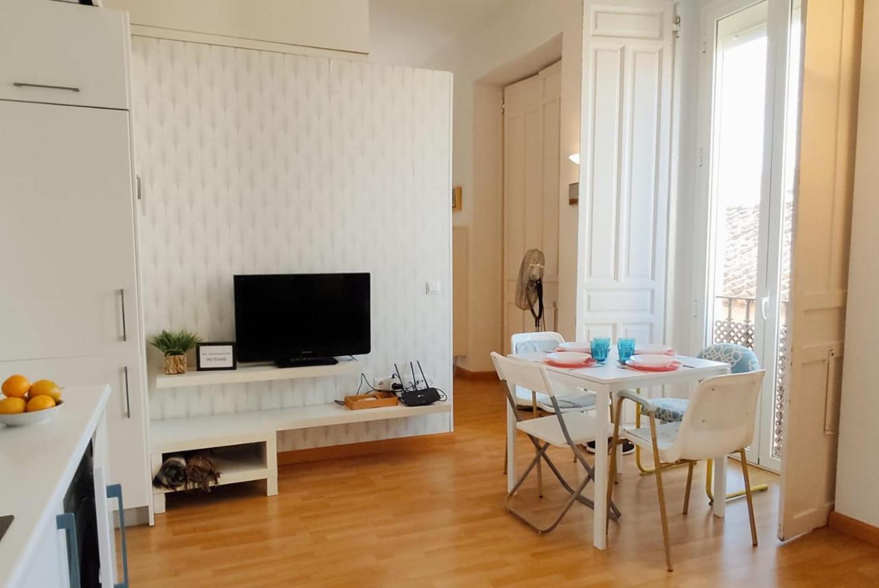 Homeyseville- Lovely Apartment In Seville City Center, Parking Optional Экстерьер фото